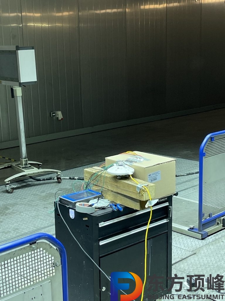 某汽車研究中心駕駛艙人體舒適度研究